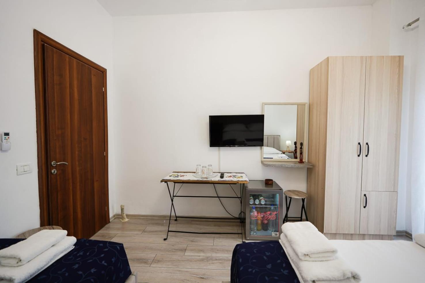 View City Apartments Гирокастра Экстерьер фото